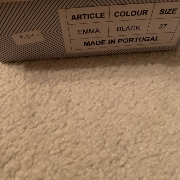 Classy meets edgy and comfort- brand new only worn inside once and I’m a size up - Picture 4 of 5